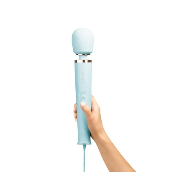 Vibrators LE WAND Le Wand Original Powerful Plug In Vibrating Wand Massager Sky Blue