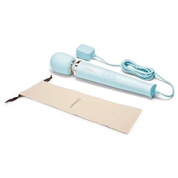 Vibrators LE WAND Le Wand Original Powerful Plug In Vibrating Wand Massager Sky Blue
