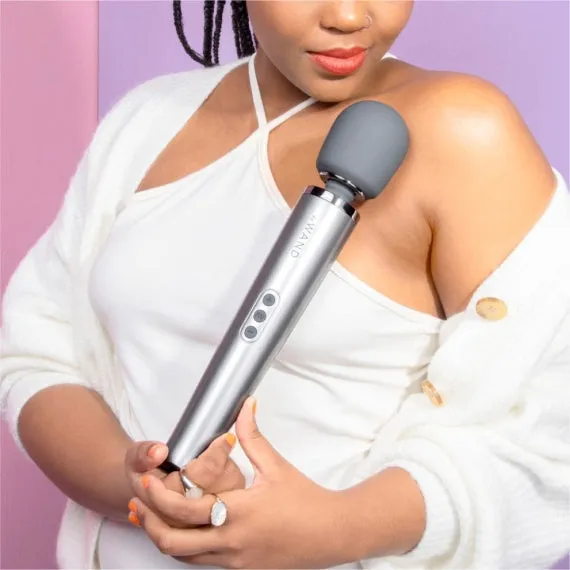 Le Wand Massager Grey Rechargeable Entrenue Vibrators