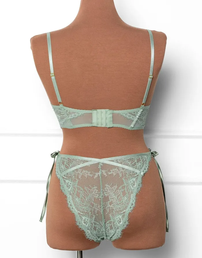 Vibrators Mentionables Lacy Underwire Corset Misty Jade Vibrators Mentionables Lacy Underwire Corset Misty Jade